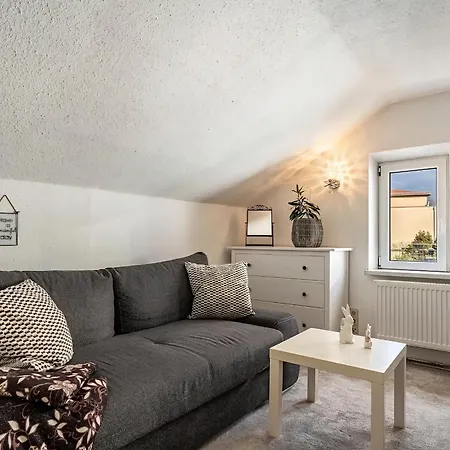 Blick Ueber - Terrasse - 3 - Modern Renoviert Daire