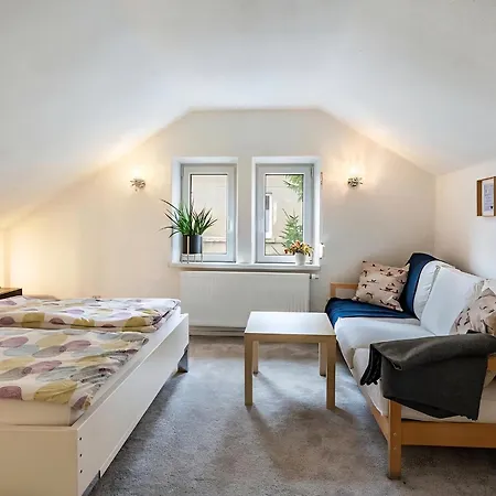 Blick Ueber - Terrasse - 3 - Modern Renoviert