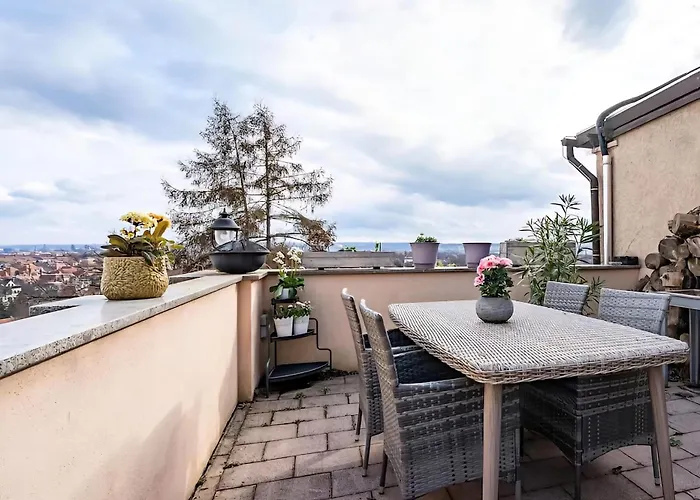 Blick Ueber - Terrasse - 3 - Modern Renoviert Apartmán