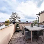 Blick über - Terrasse - 3 - Modern Renoviert Apartamento